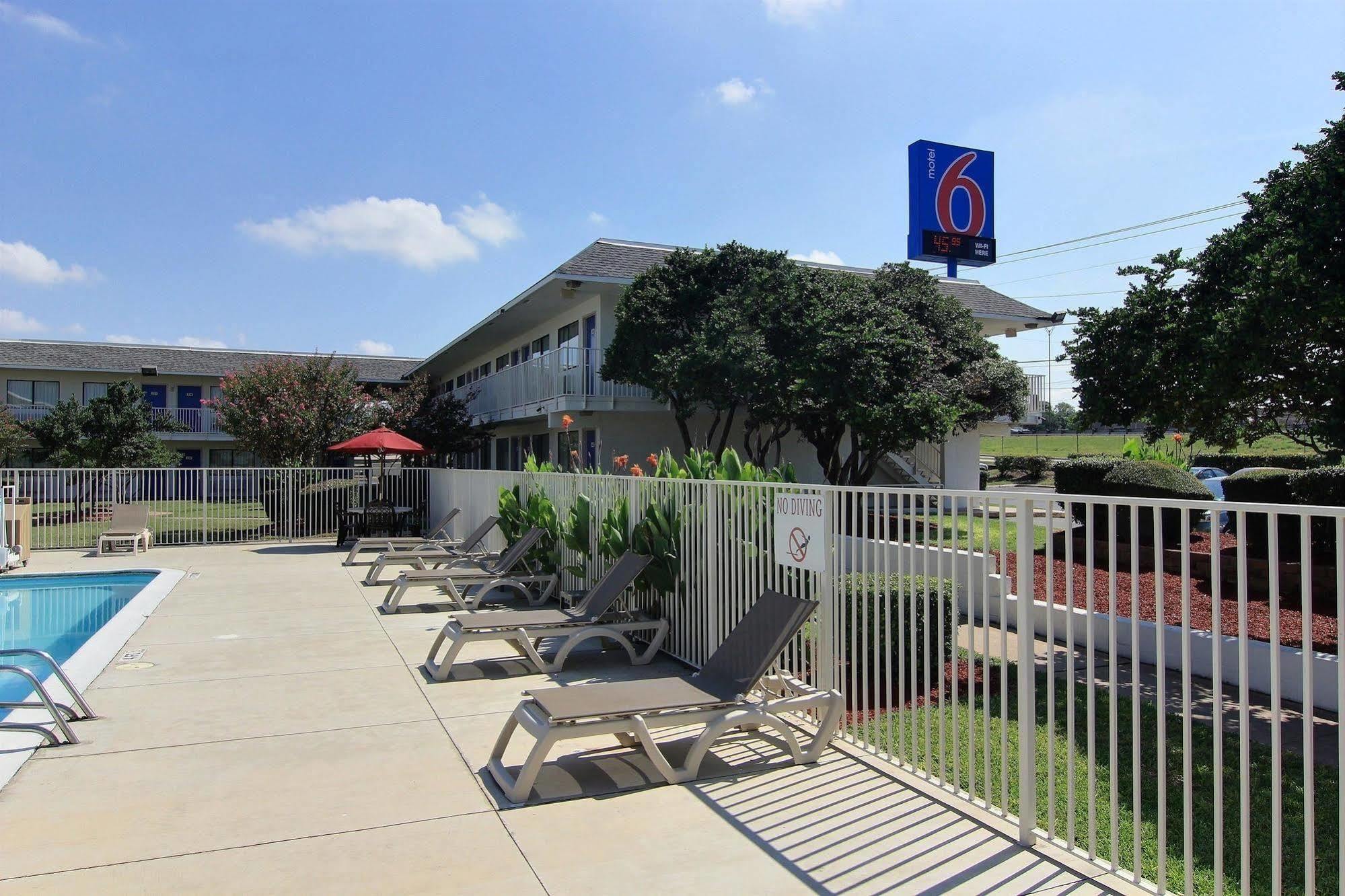 Motel 6-Austin, Tx - North Exterior foto