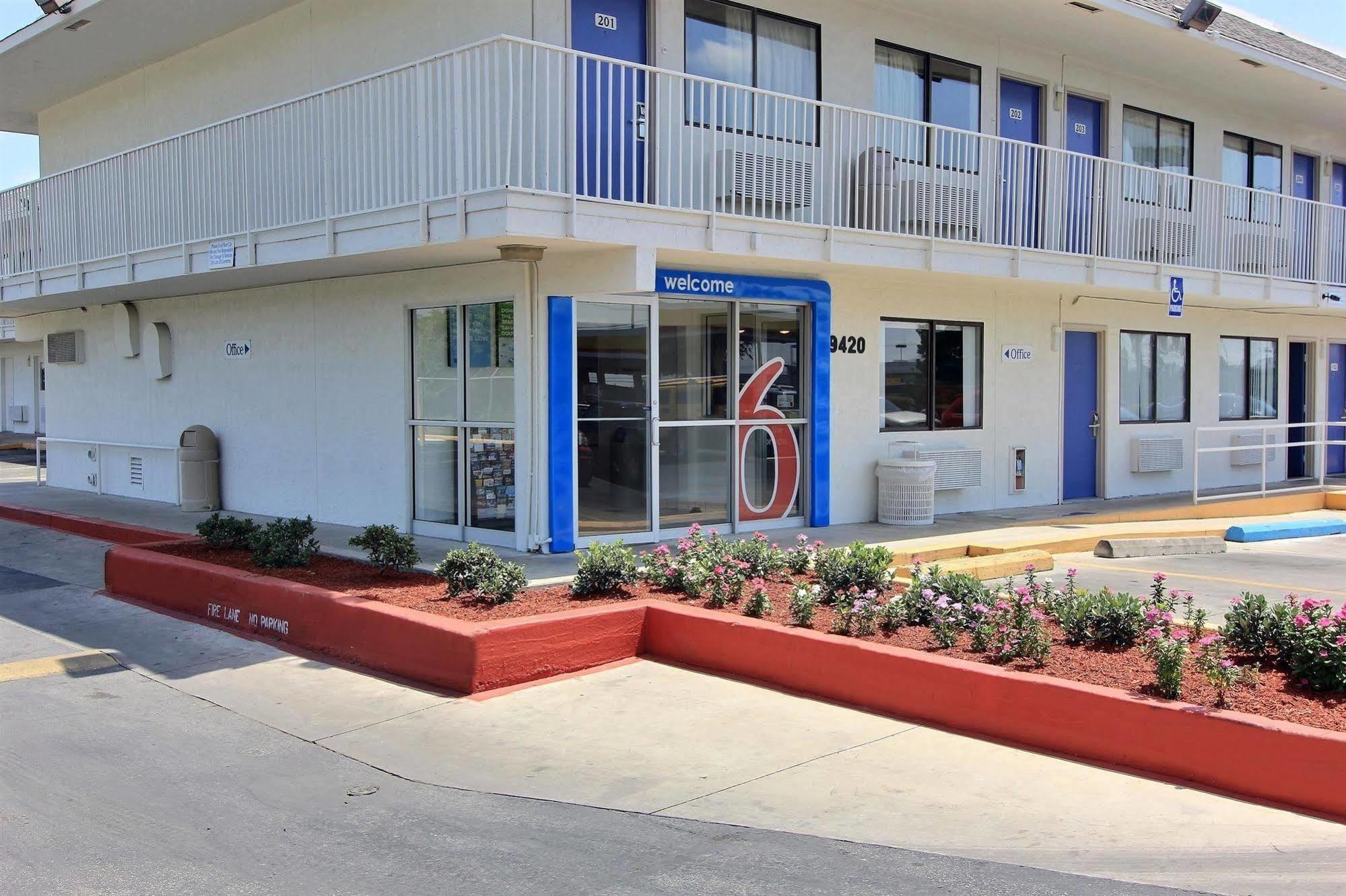 Motel 6-Austin, Tx - North Exterior foto